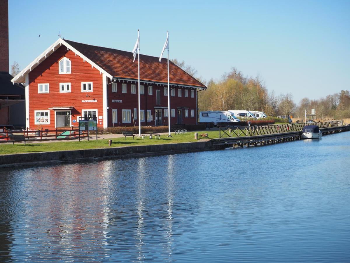 Stenkullens Gardshus Borensberg 外观 照片